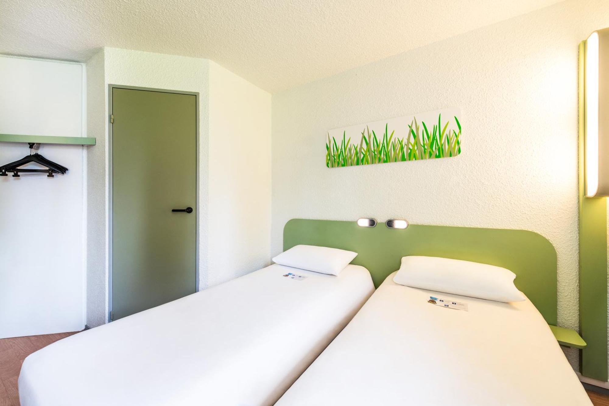 Ibis Budget Chatellerault Nord Exterior foto
