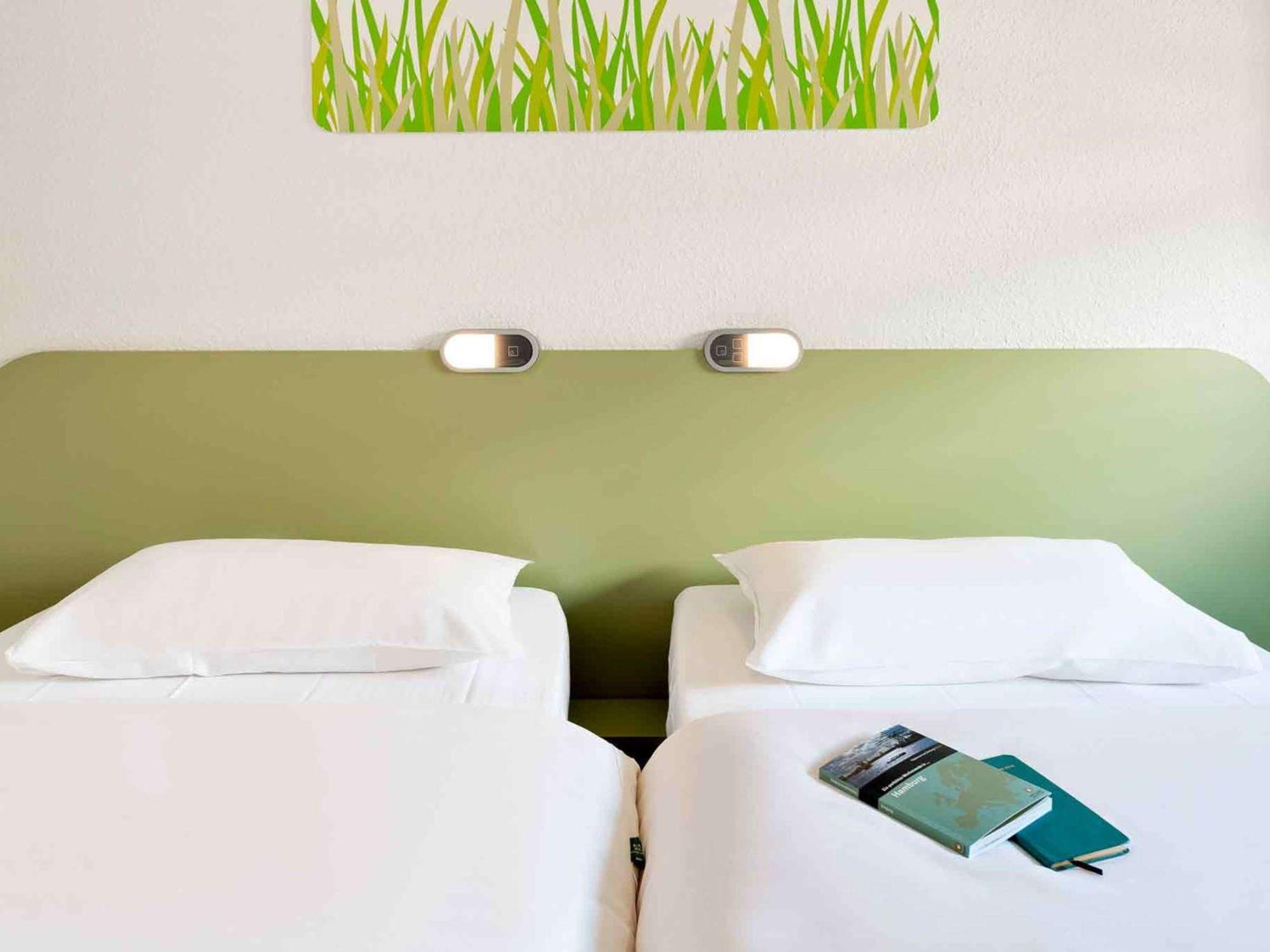 Ibis Budget Chatellerault Nord Exterior foto