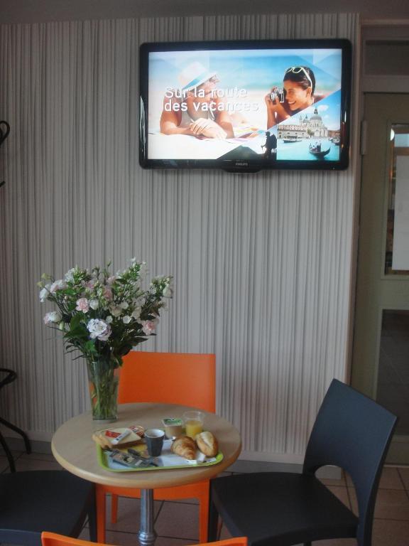 Ibis Budget Chatellerault Nord Exterior foto