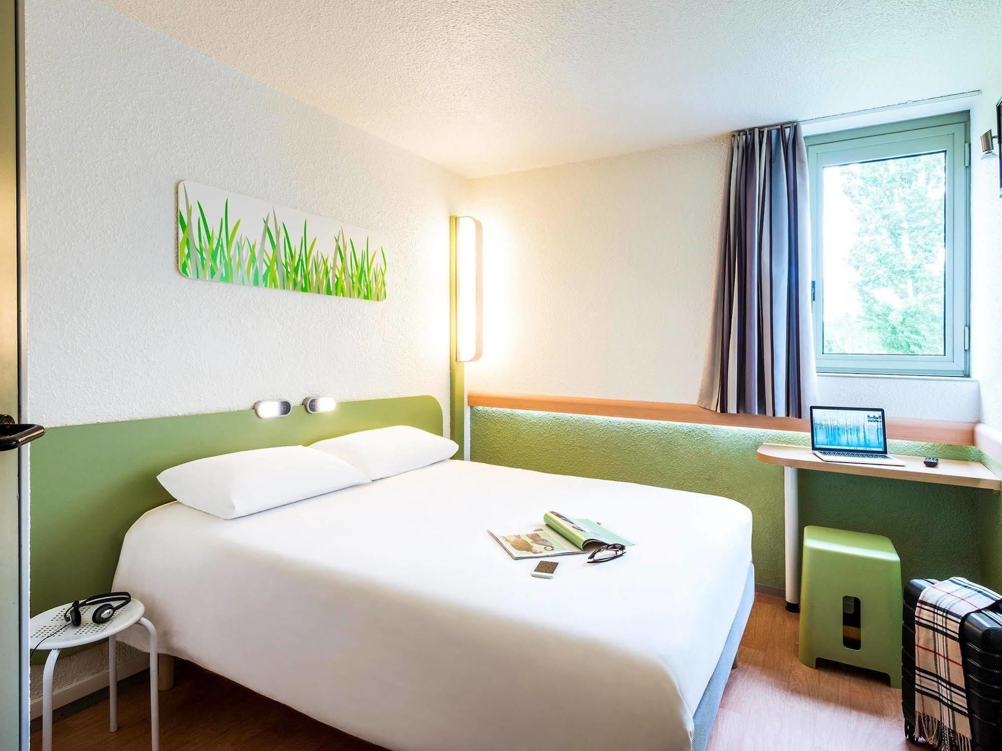 Ibis Budget Chatellerault Nord Exterior foto